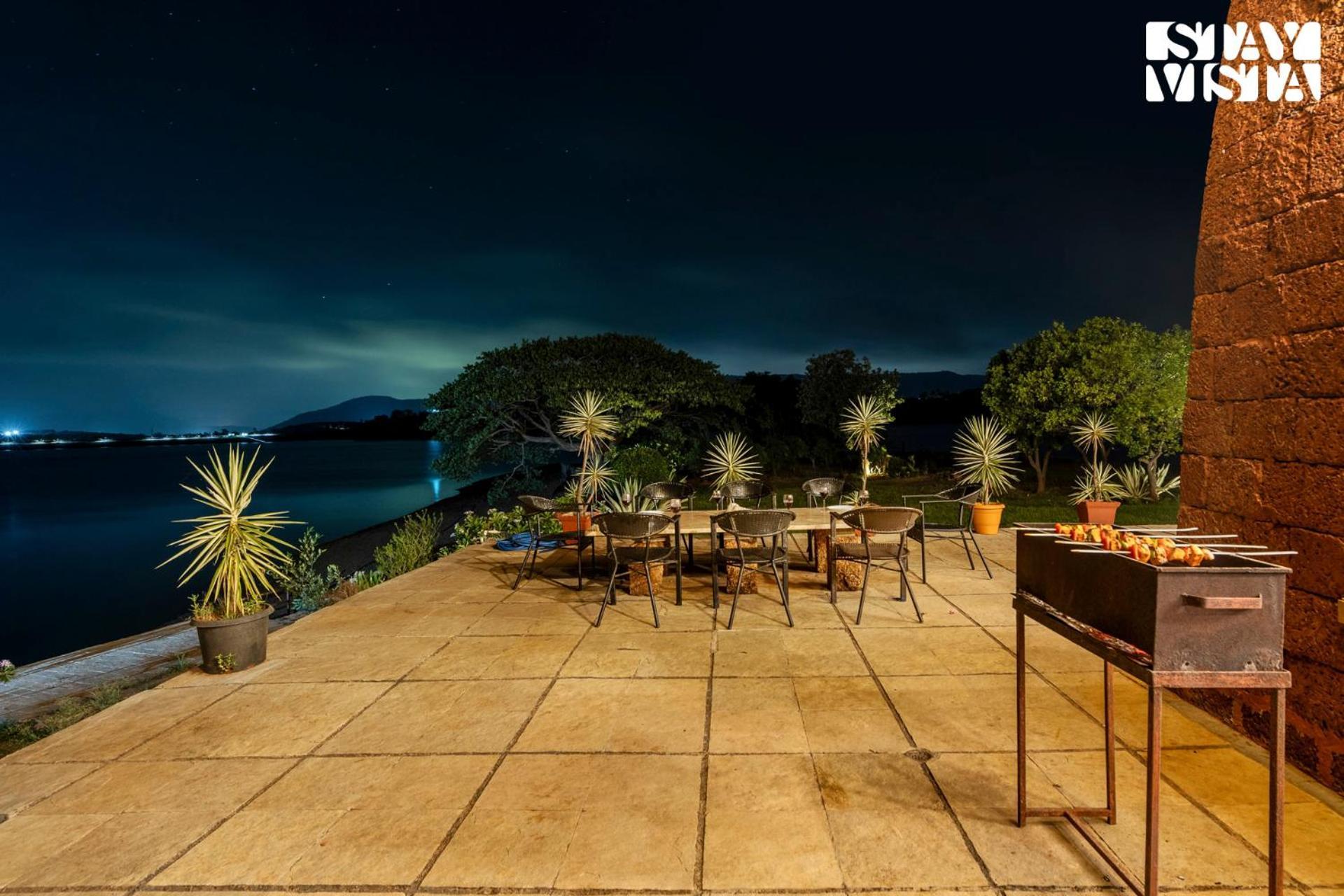 Stayvista At Three Shores With Lake View & Alfresco Dining Khamshet Buitenkant foto